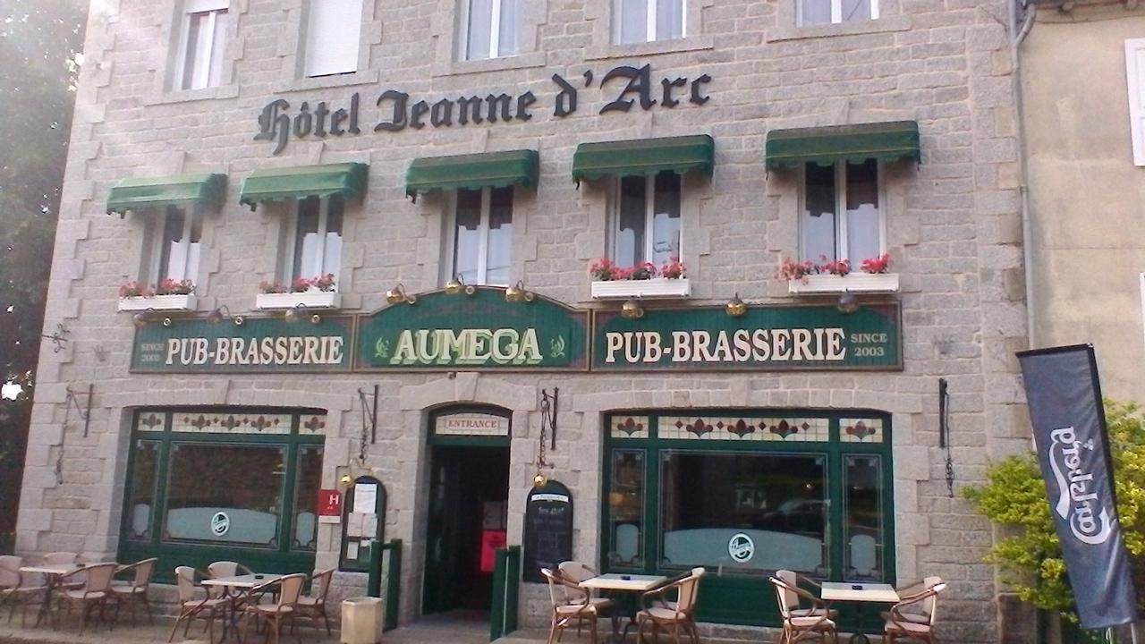 Hotel Jeanne D'Arc Saint-Chély-dʼApcher المظهر الخارجي الصورة