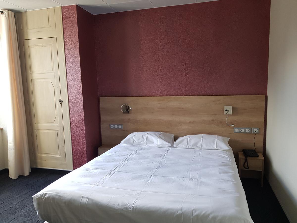 Hotel Jeanne D'Arc Saint-Chély-dʼApcher المظهر الخارجي الصورة